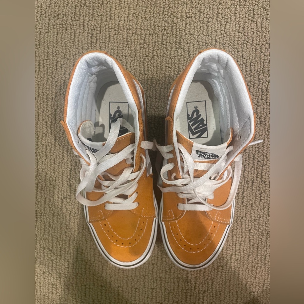 Vans - Picture 3 of 6